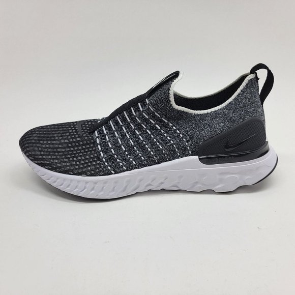 nike phantom react black and white